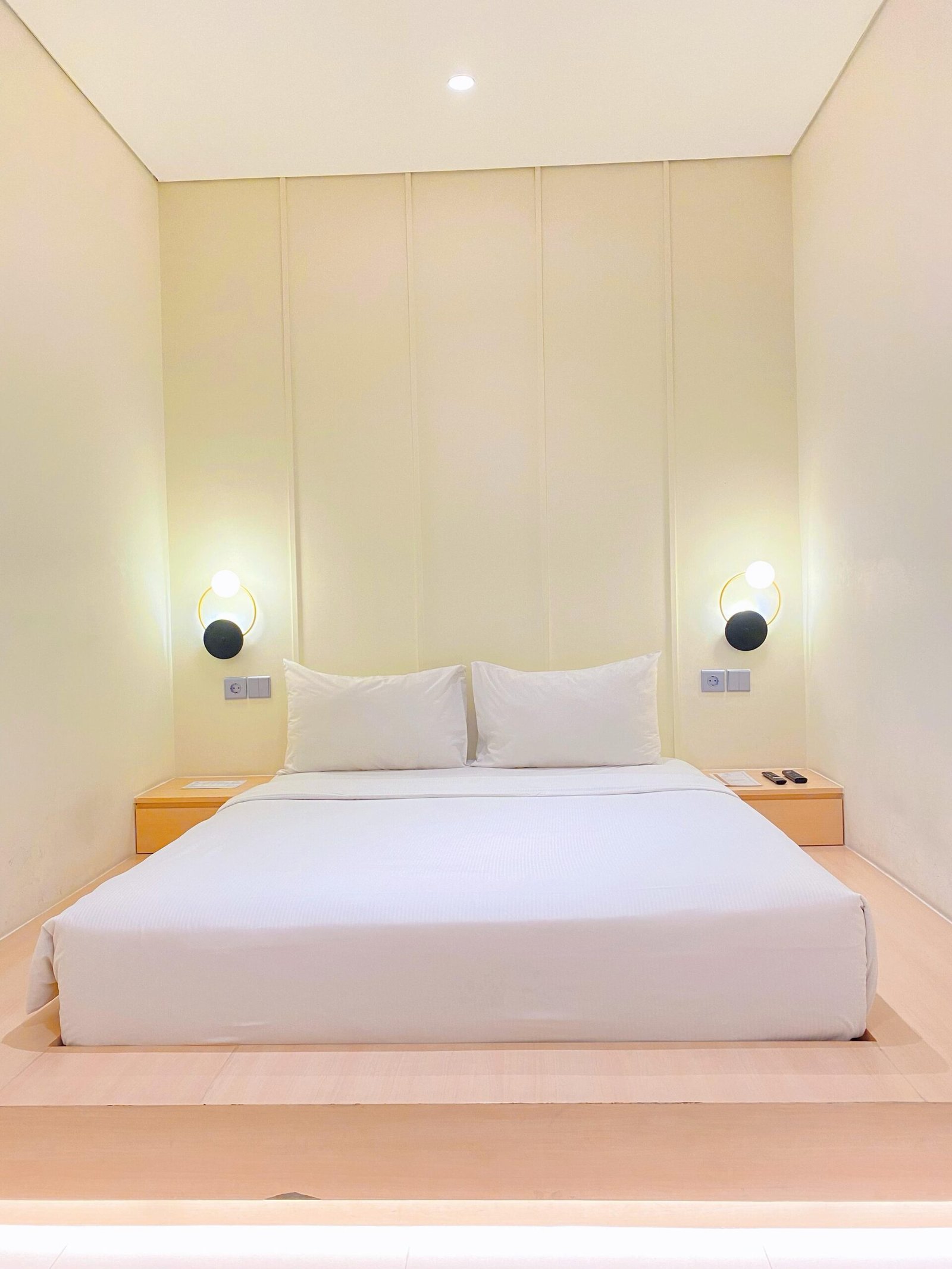 Deluxe Whithout Window(Room Only)